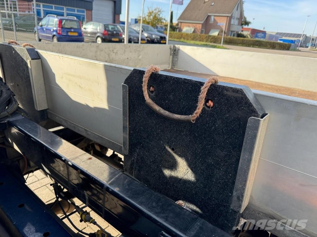 Volkswagen Crafter, Doka, Crane HIAB T023- 3, Only 36.000 Km Pickup/Pritschenwagen