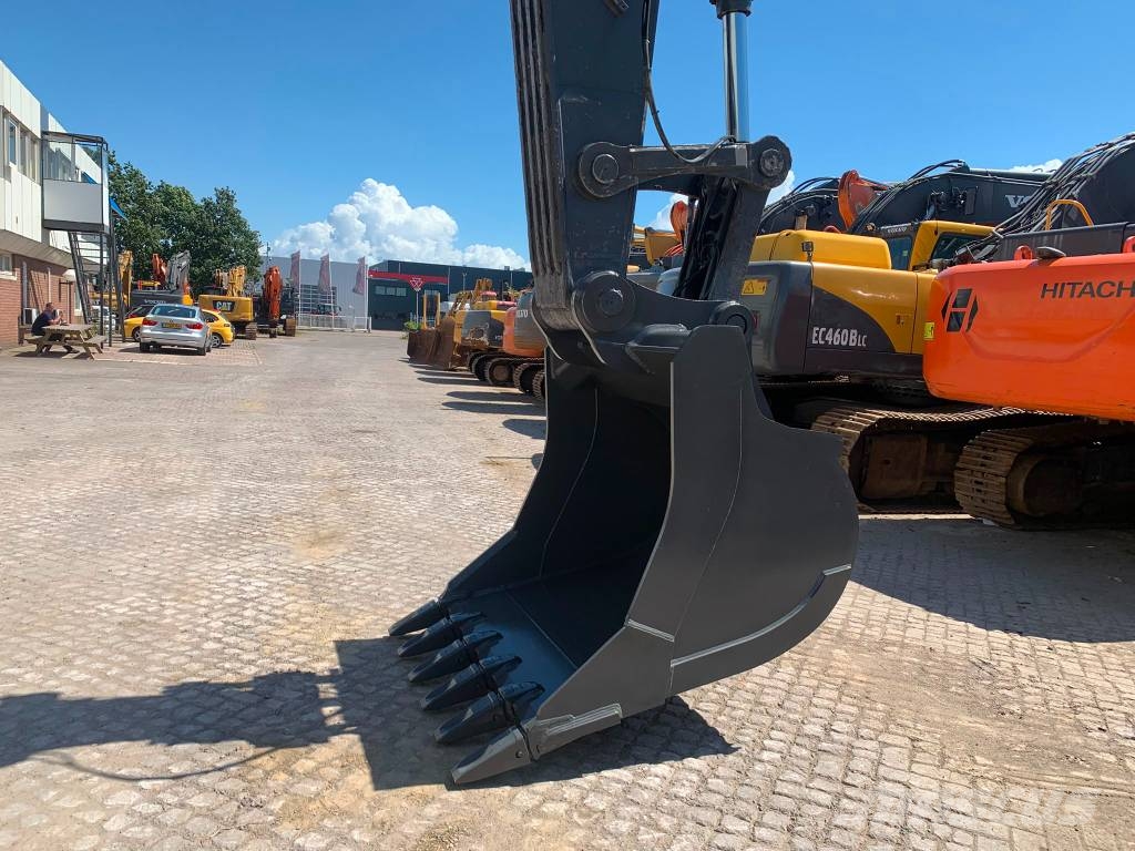 Volvo EC 380 EL Гусеничні екскаватори