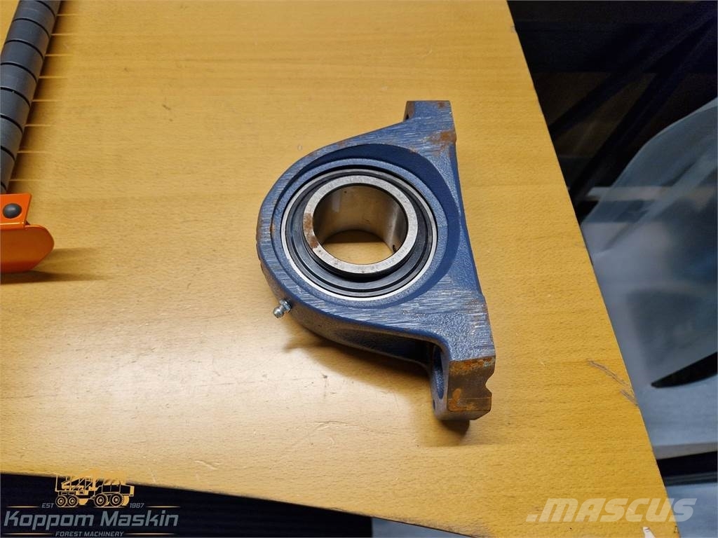 Timberjack / John Deere F724475 Transmission