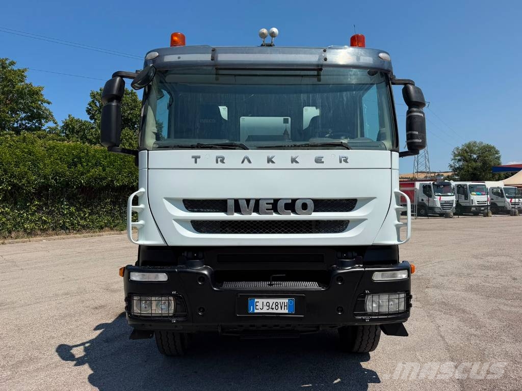 Iveco Trakker 450 Betonmixers en pompen