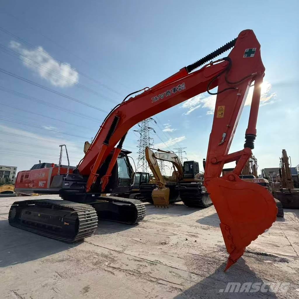 Hitachi ZX 350 Pásová rýpadla