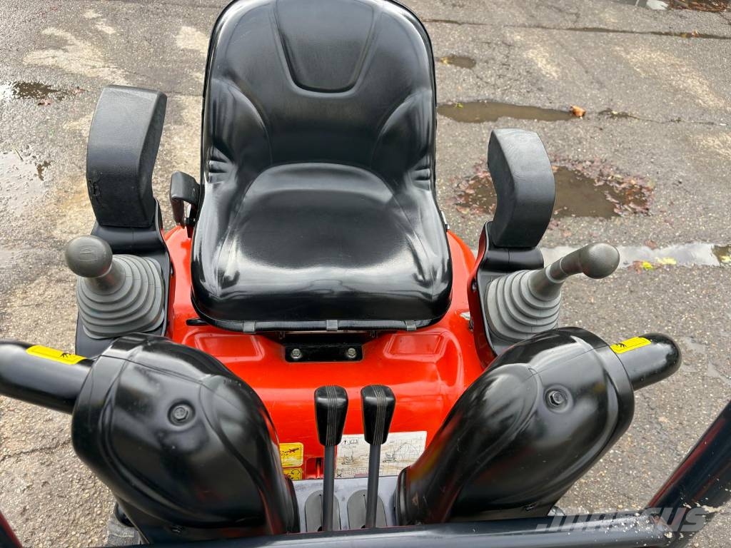 Kubota U 10-3 حفارات صغيرة أقل من 7 طن (حفارات صغيرة)