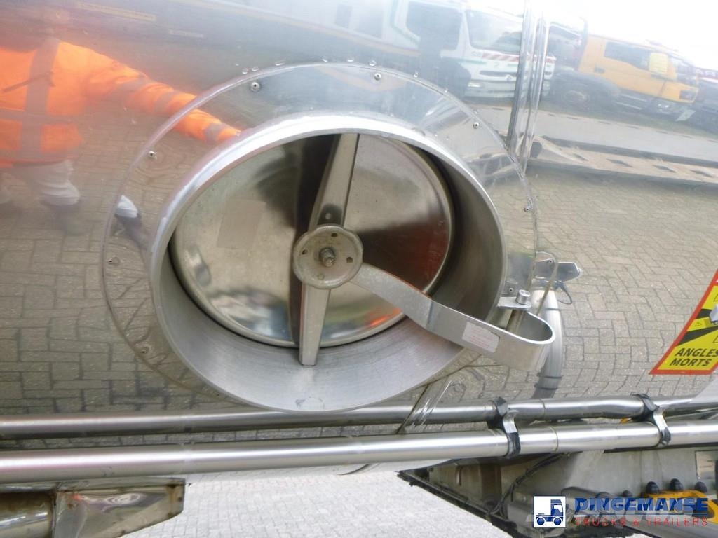 Magyar Food tank (milk) inox 30 m3 / 1 comp + pump Tanktrailer