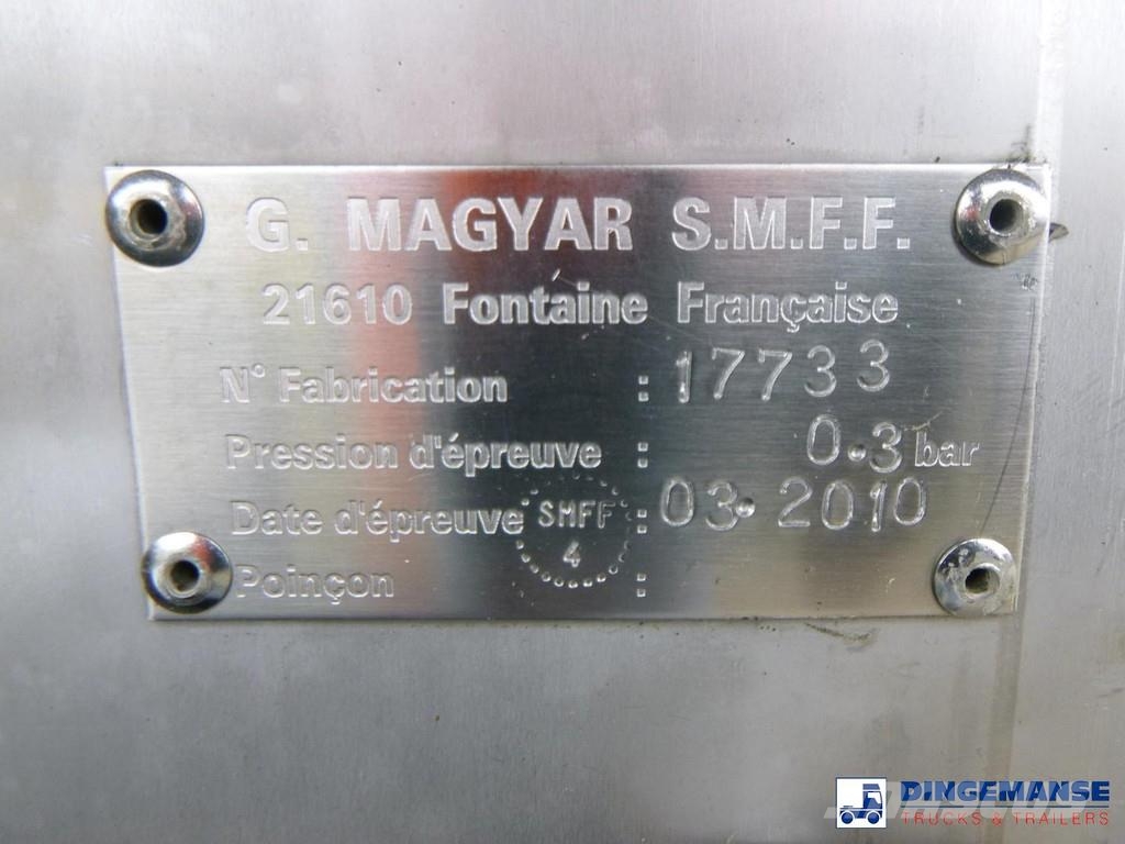 Magyar Food tank (milk) inox 30 m3 / 1 comp + pump Tanktrailer