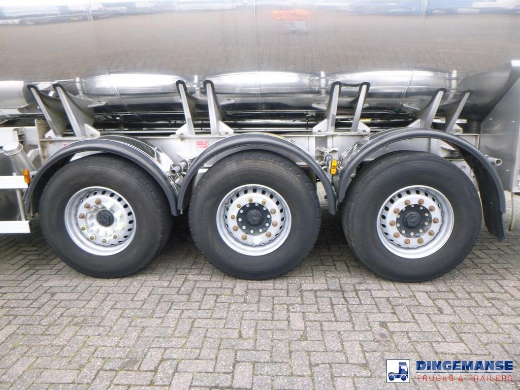 Magyar Food tank (milk) inox 30 m3 / 1 comp + pump Tanktrailer