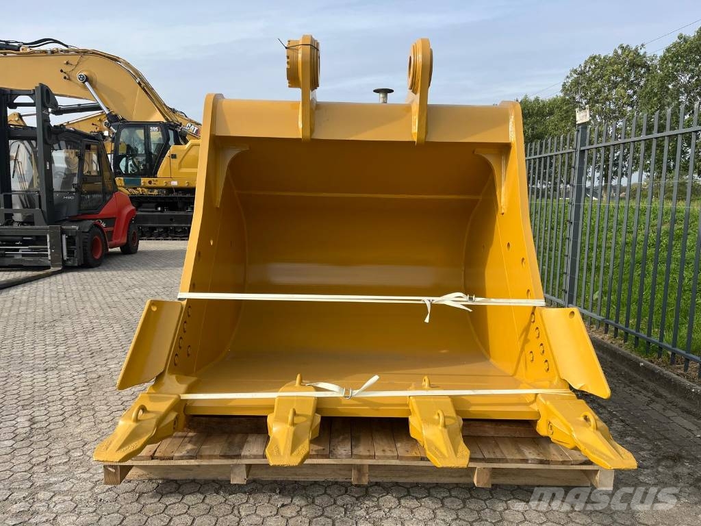 CAT 395 heavy duty rock bucket HB2 linkage Buckets