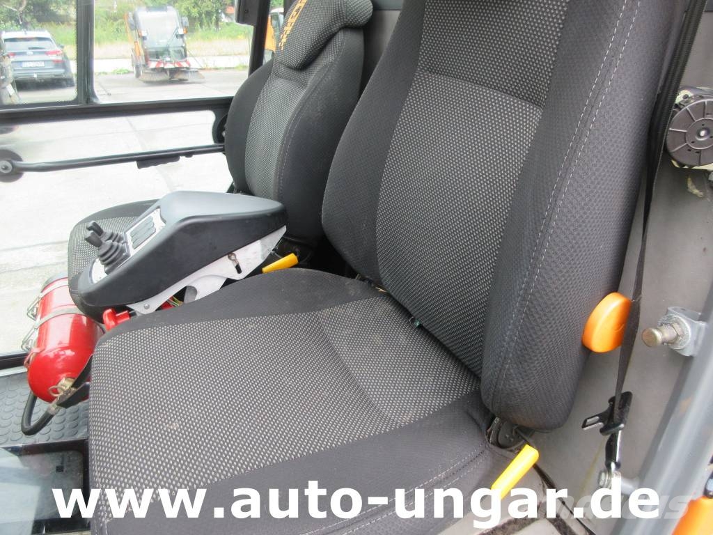 Ausa M200H 4x2x4 Baujahr 2015 mit Tyrolit Bohrer Portaherramientas