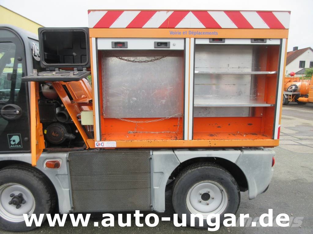 Ausa M200H 4x2x4 Baujahr 2015 mit Tyrolit Bohrer Portaherramientas