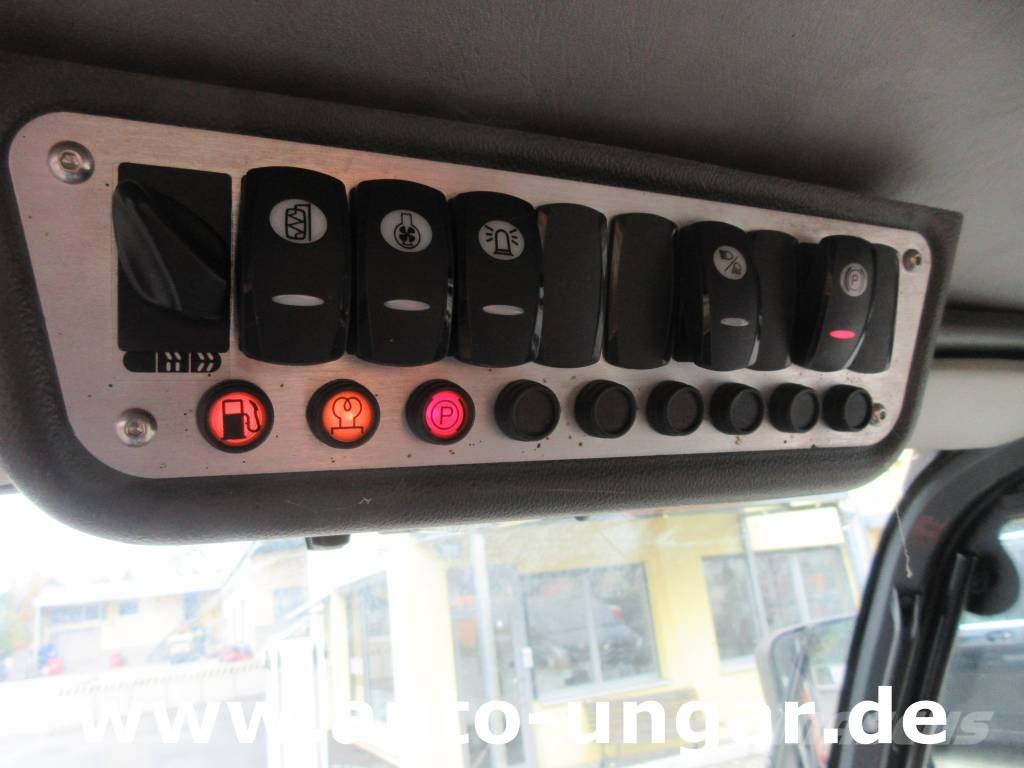 Ausa M200H 4x2x4 Baujahr 2015 mit Tyrolit Bohrer Portaherramientas