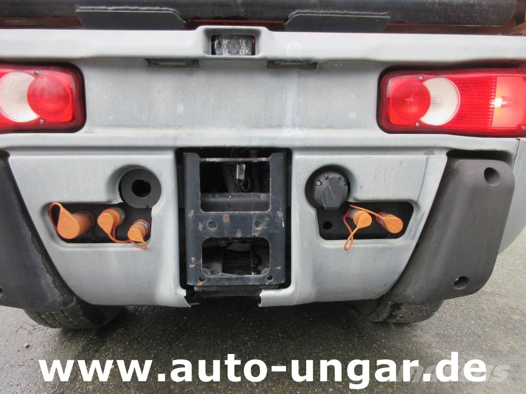 Ausa M200H 4x2x4 Baujahr 2015 mit Tyrolit Bohrer Portaherramientas