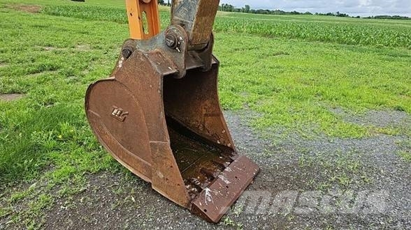 John Deere 210G LC Excavadoras de cadenas