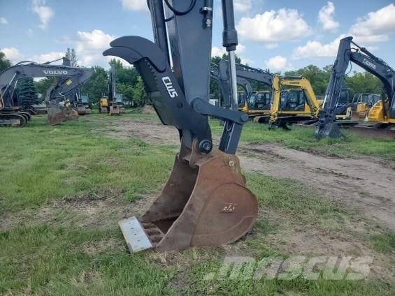 John Deere 210G LC Excavadoras de cadenas