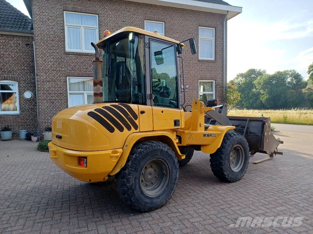 Volvo L 30 B لوادر بعجل