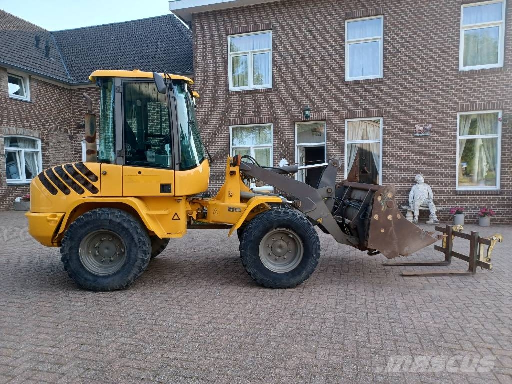 Volvo L 30 B لوادر بعجل