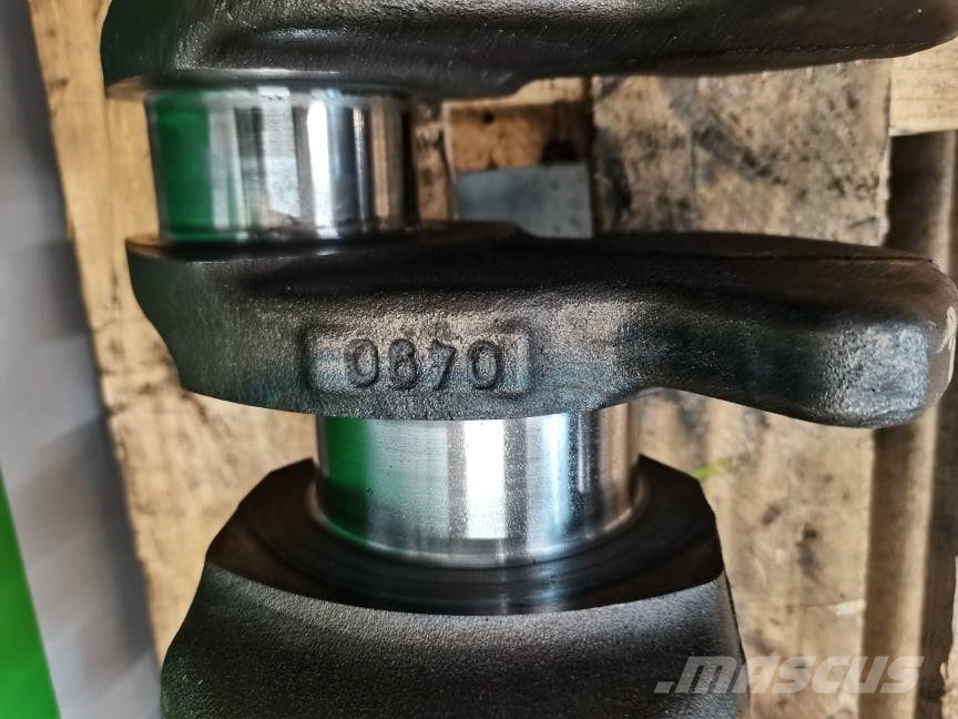 Fendt 936 Vario {Deutz 04904806} drive shaft Motores
