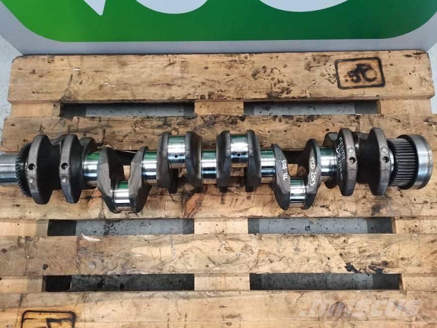 Fendt 936 Vario {Deutz 04904806} drive shaft Motores