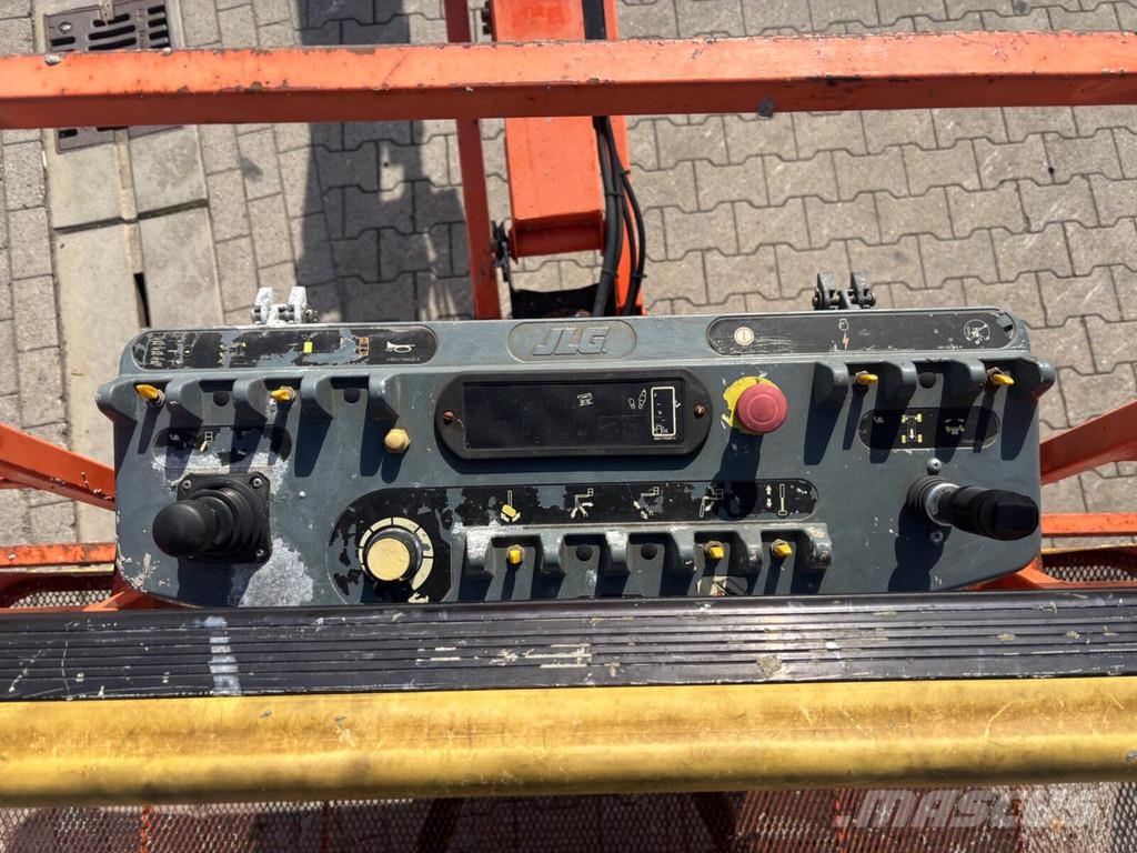 JLG 460SJ Teleskopiskie pacēlāji