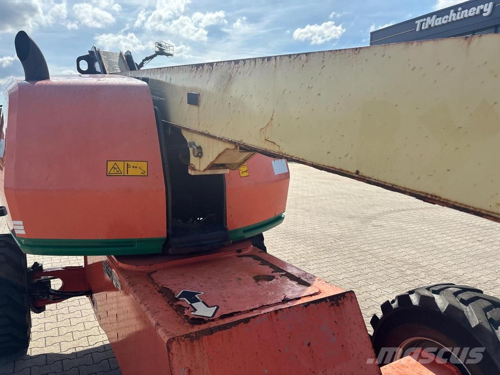 JLG 460SJ Teleskopbühnen