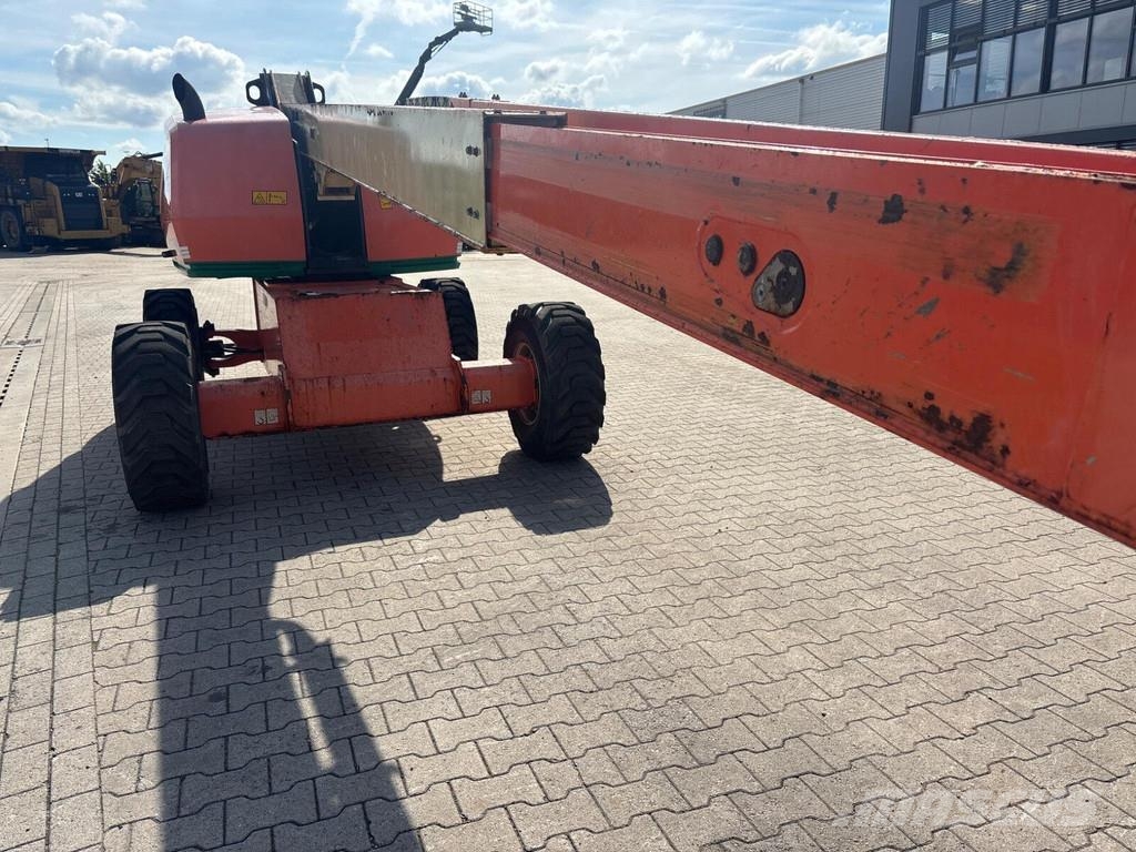 JLG 460SJ Teleskopbühnen