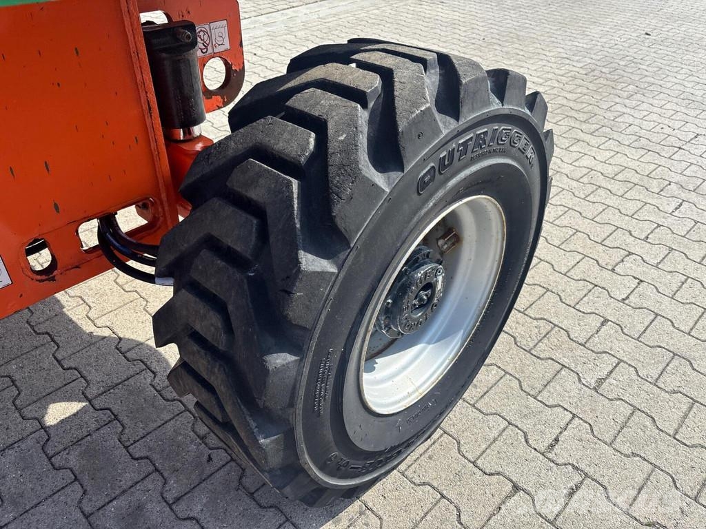 JLG 460SJ Teleskopiskie pacēlāji