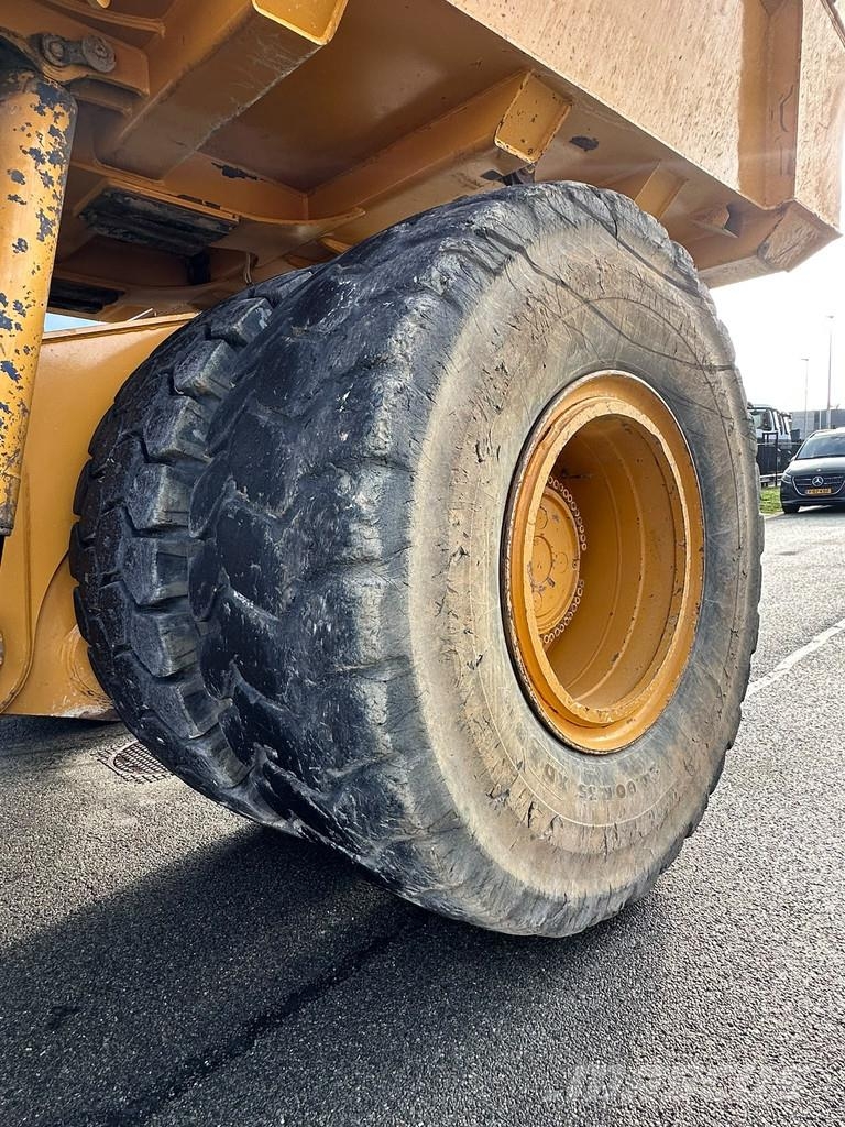Bell B60 E 4x4 | German Machine! عربات نقل قلابة للمواقع