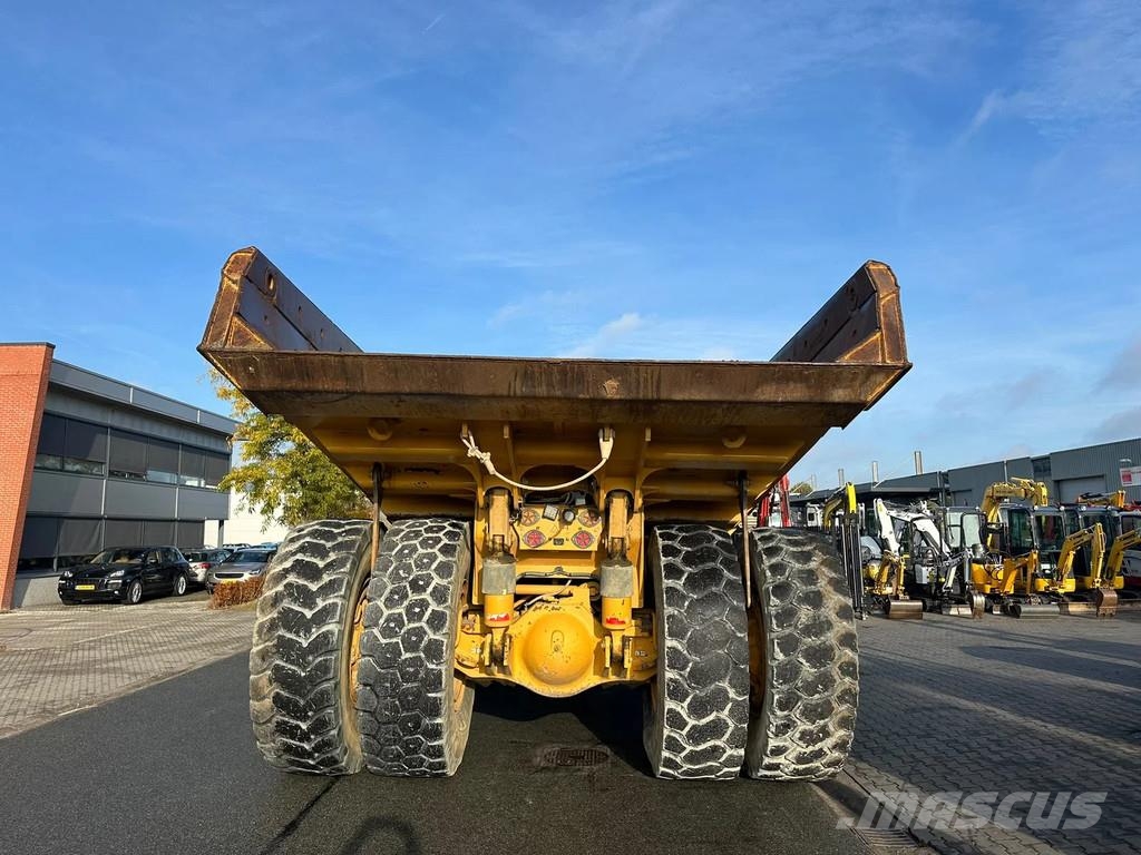 Bell B60 E 4x4 | German Machine! عربات نقل قلابة للمواقع