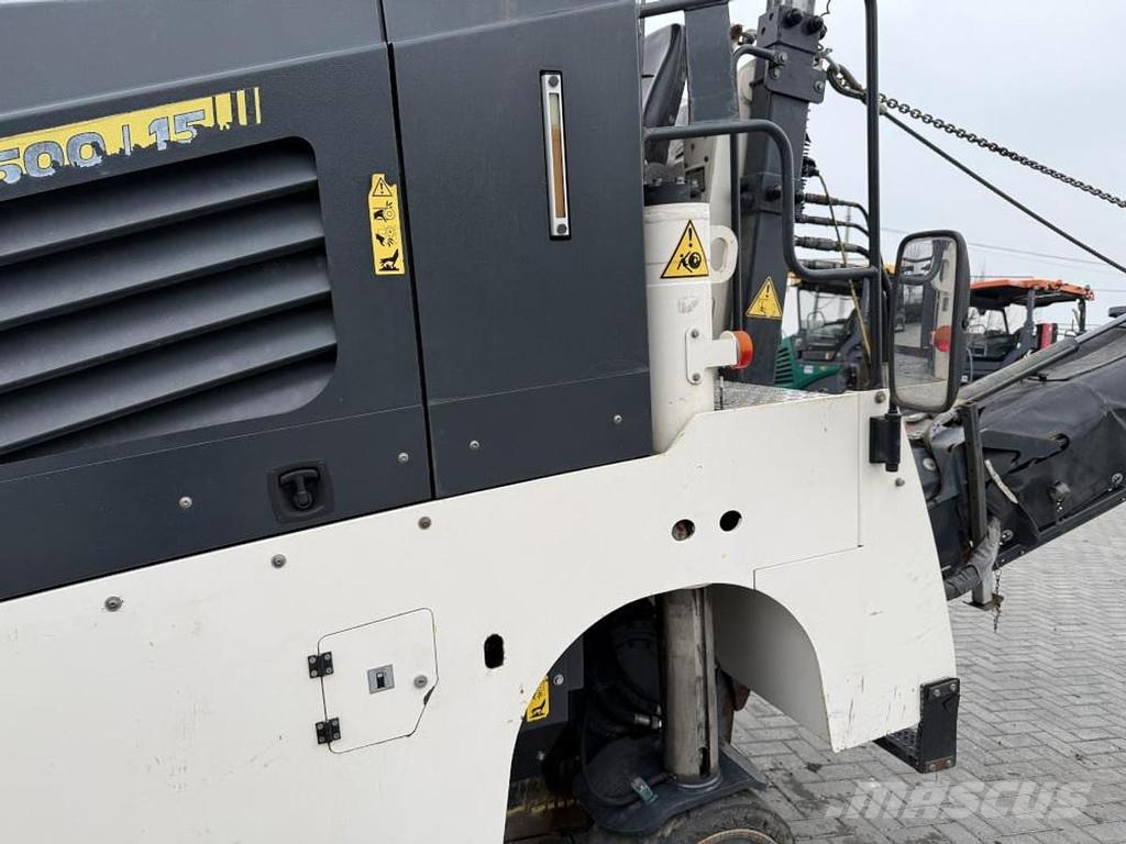 Bomag BM 500/15 Asfalt kaziyicilar