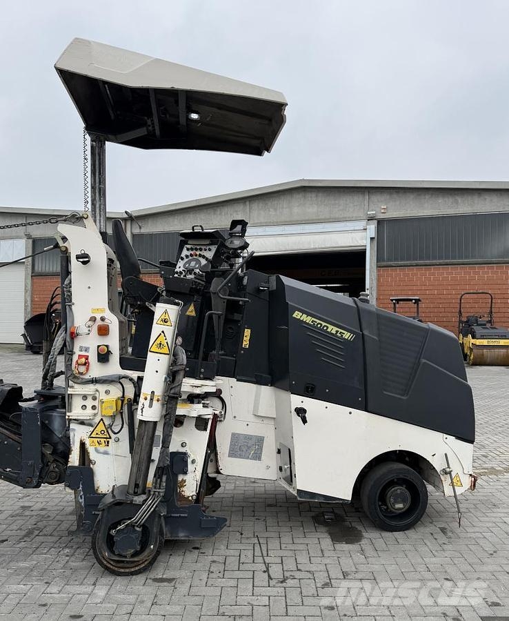 Bomag BM 500/15 Asfalt kaziyicilar