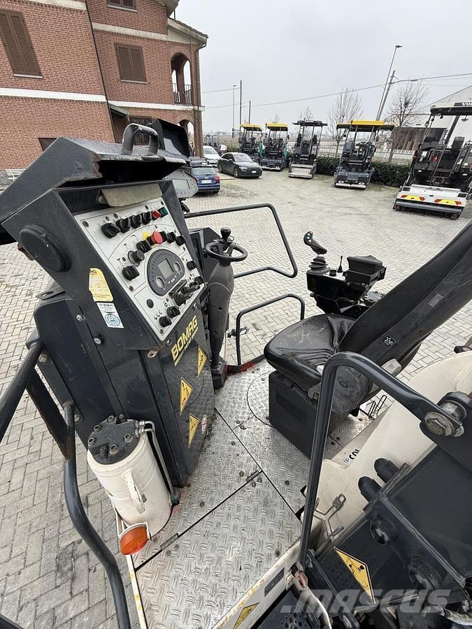 Bomag BM 500/15 Asfalt kaziyicilar