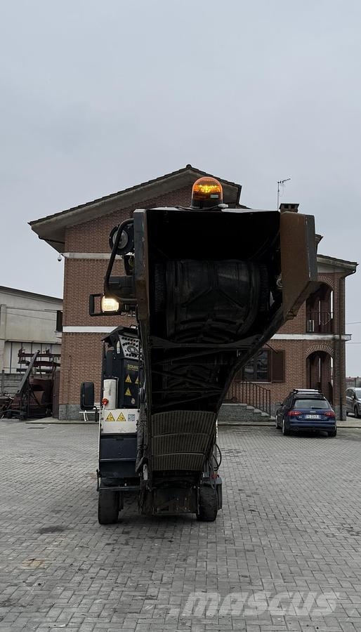 Bomag BM 500/15 Asfalt kaziyicilar