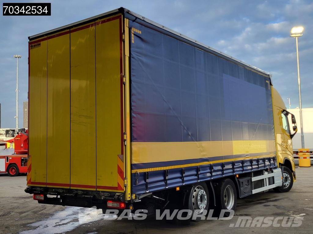 Volvo FH 460 6X2 LNG COMBI Sliding roof VEB+ Automatic A Nákladné vozidlá s bočnou zhrnovacou plachtou