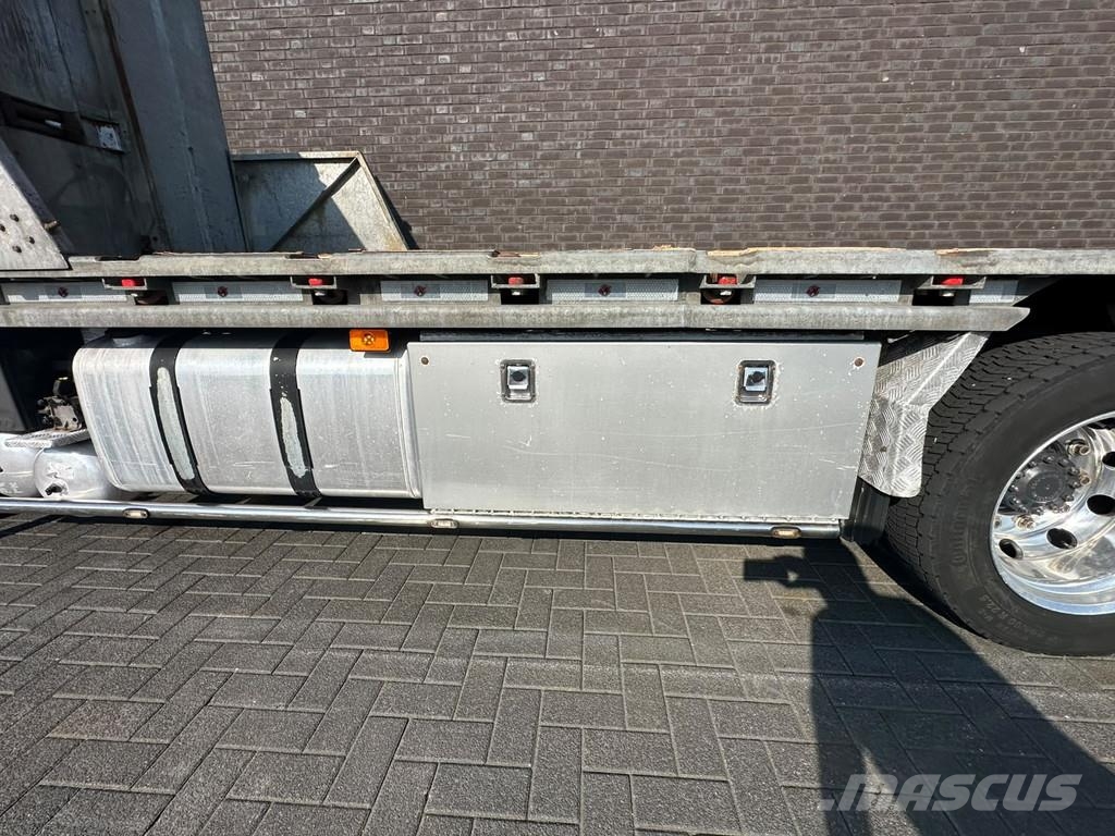 Volvo FM 420 6X2 OPRIJWAGEN/MACHINE TRANSPORTER/PLATEAU/ Oprijwagen