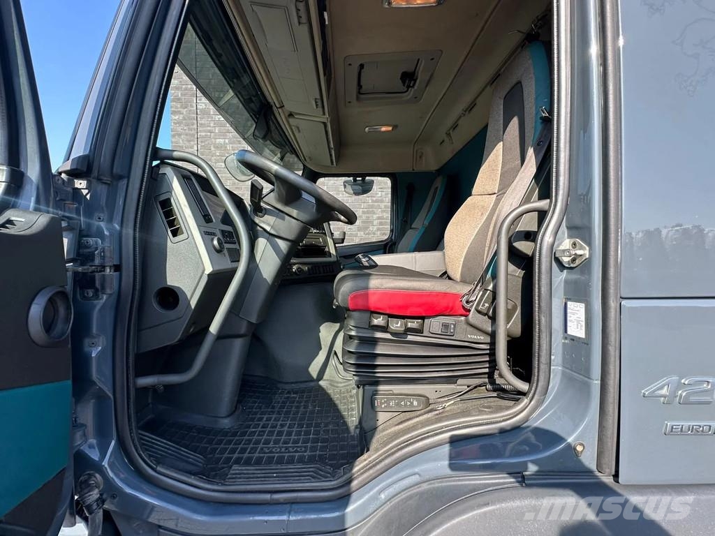 Volvo FM 420 6X2 OPRIJWAGEN/MACHINE TRANSPORTER/PLATEAU/ Oprijwagen