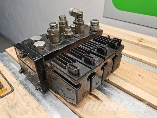 Faresin FH 1740 hydraulic distributor Hydraulics