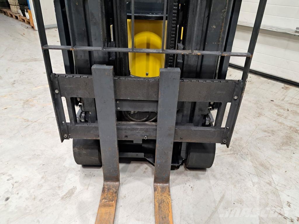 Aisle-Master 20SHE Electric forklifts