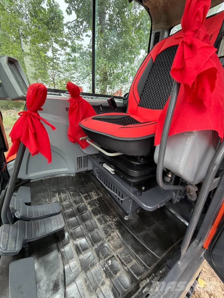 Doosan DX 60 Εκσκαφείς με ερπύστριες
