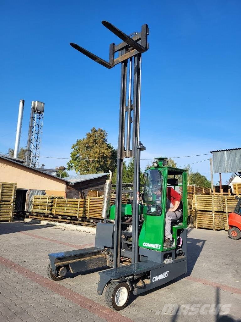 Combilift C 3000 Gasstapler