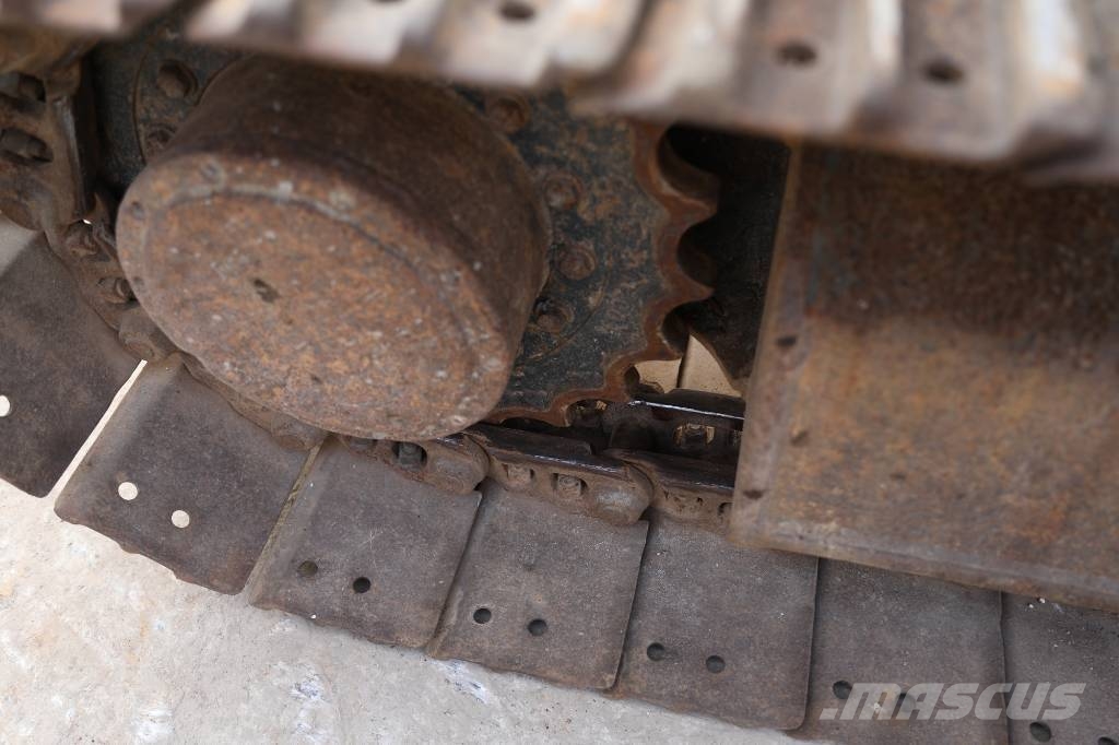 Komatsu PC 128 US 中型挖掘机