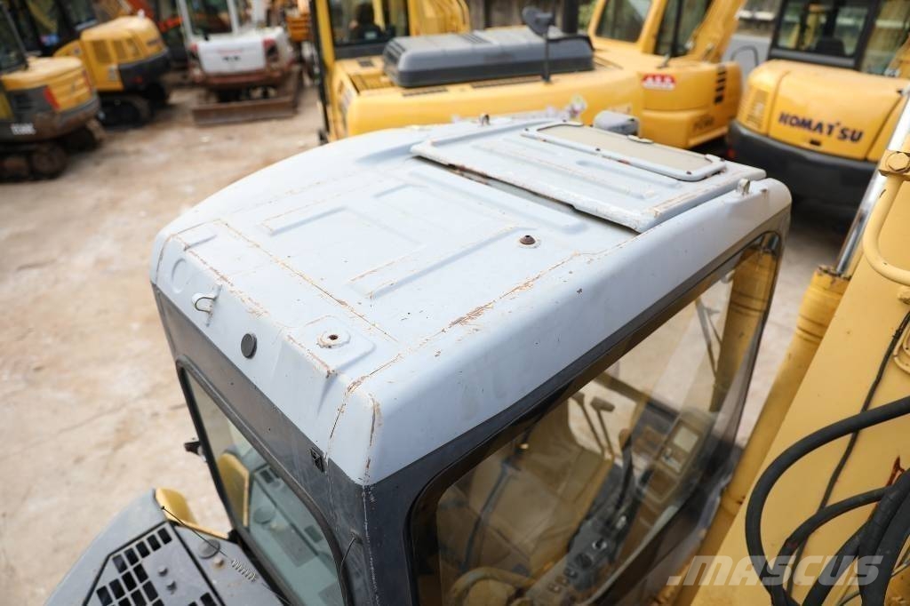 Komatsu PC 128 US 中型挖掘机