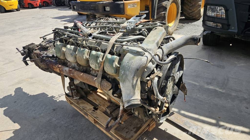 Mercedes-Benz ENGINE V10 - OM 403.1 - ZF GEARBOX Motoren