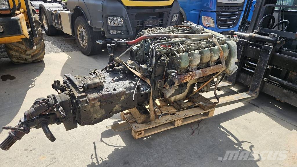 Mercedes-Benz ENGINE V10 - OM 403.1 - ZF GEARBOX Motoren