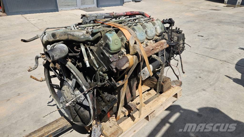 Mercedes-Benz ENGINE V10 - OM 403.1 - ZF GEARBOX Motoren