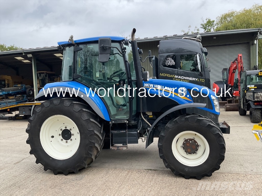 New Holland T5.75 트랙터
