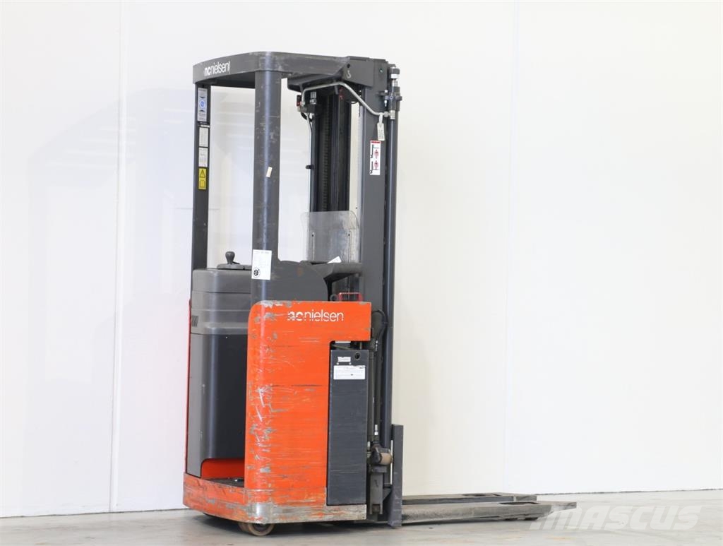 NCN AJN 160 Pedestrian stacker