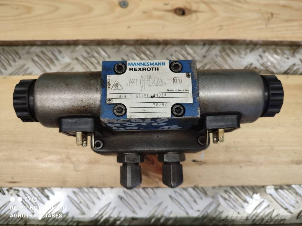 Rexroth 453 / 5 000 Electrohydraulic valve 4WE6 EG12N924 油圧機