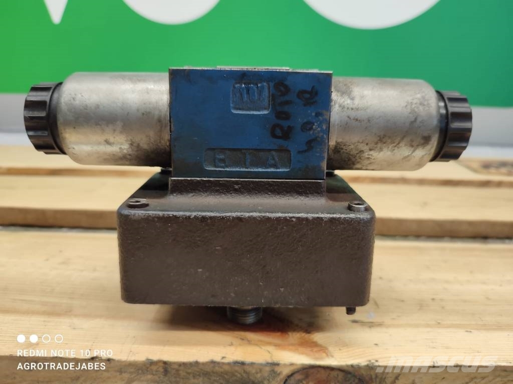 Rexroth 453 / 5 000 Electrohydraulic valve 4WE6 EG12N924 油圧機