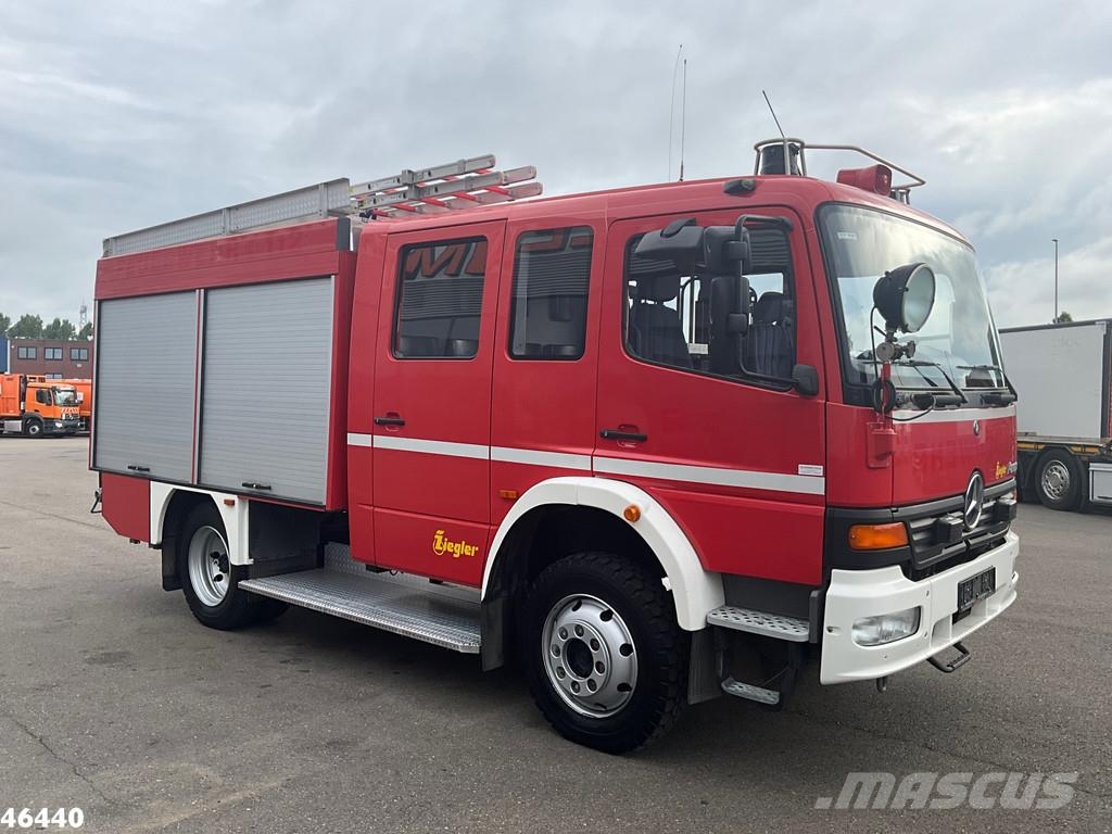 Mercedes-Benz Atego 918 4x4 ZIEGLER Feuerwehr/ materiaalwagen Ju Camiones de bomberos