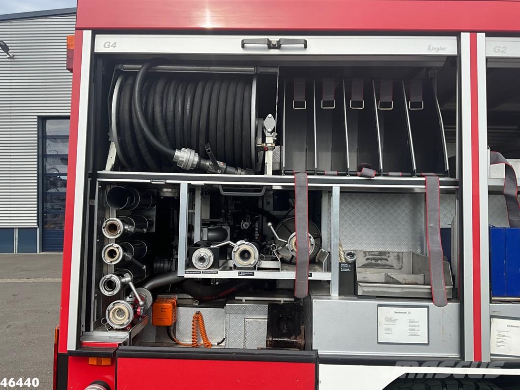 Mercedes-Benz Atego 918 4x4 ZIEGLER Feuerwehr/ materiaalwagen Ju Camiones de bomberos