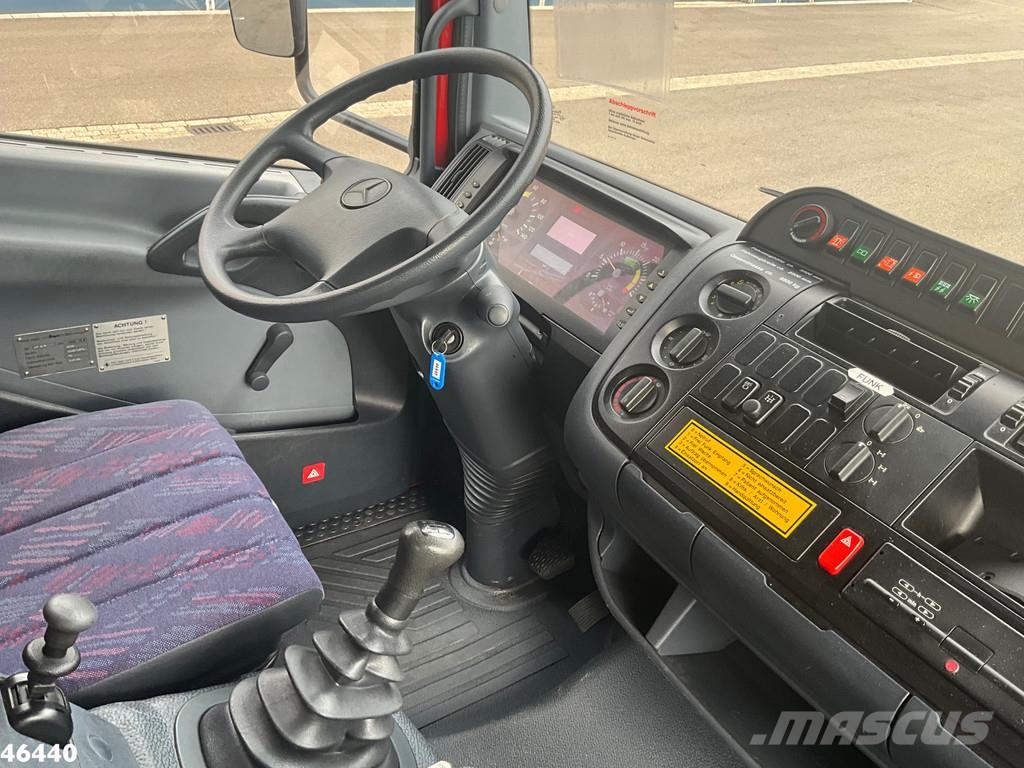 Mercedes-Benz Atego 918 4x4 ZIEGLER Feuerwehr/ materiaalwagen Ju Camiones de bomberos