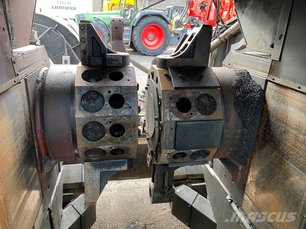Mazak / Yamazaki FLEX-GL 200N-MLTPLX 630 1er Main Forestal - Otros